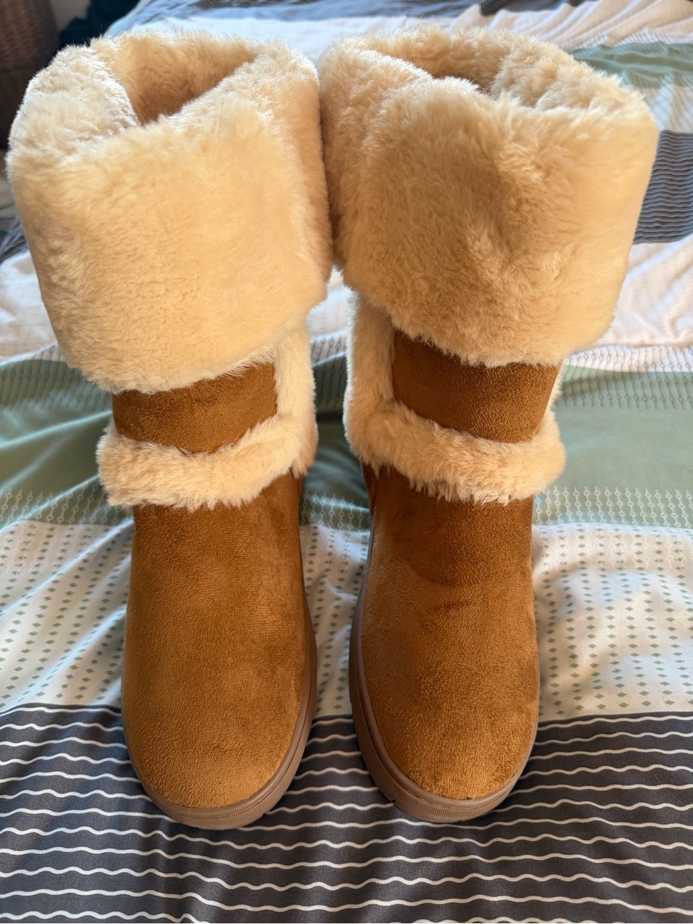 Cozy Faux-Shearling Mid-Calf Winter Boots in Chestnut